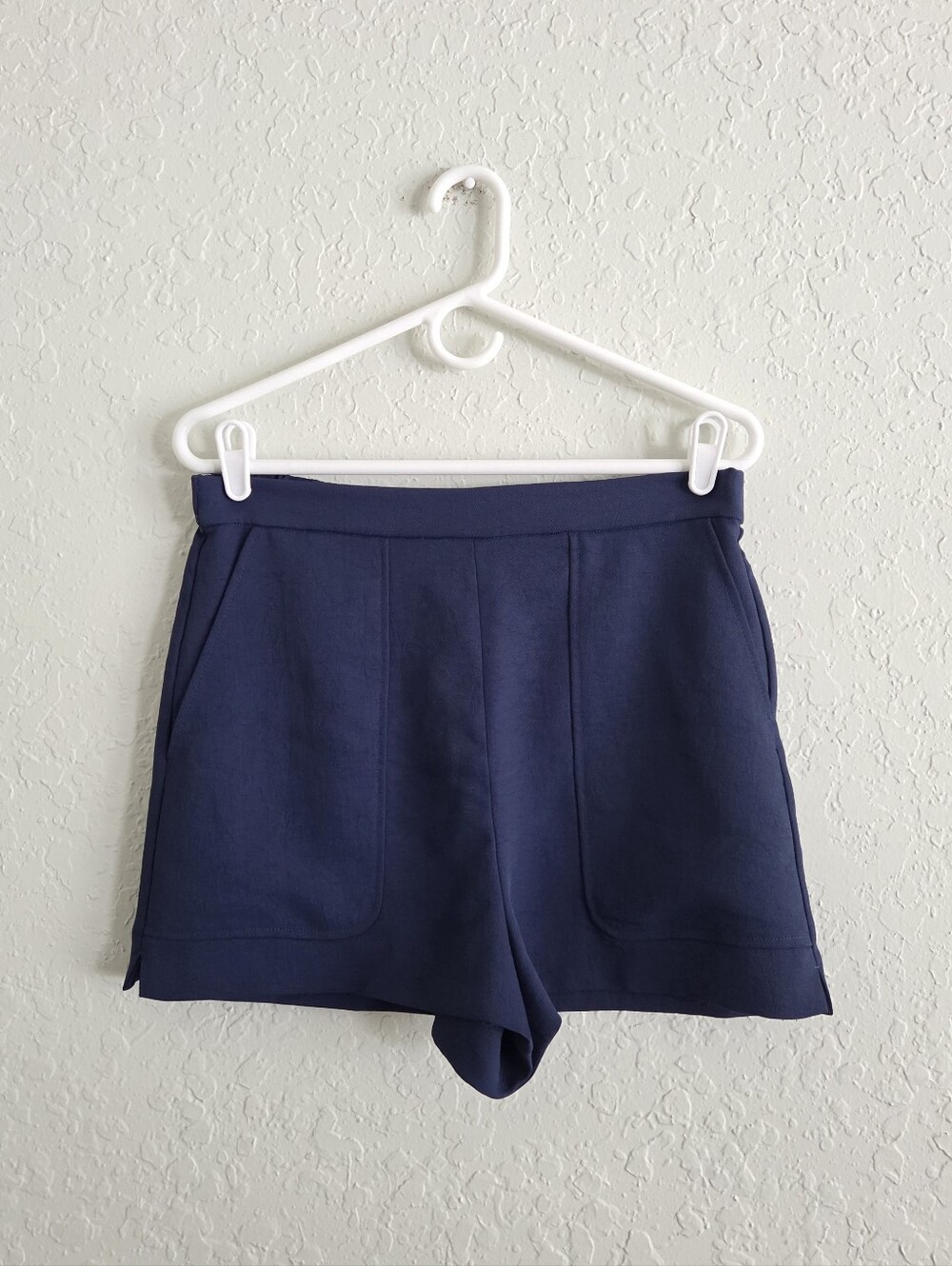Aritzia Wilfred Navy Blue Pull On Casual Dress Shorts